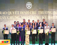 Hà Nội trao quyết định, giấy chứng nhận đầu tư cho 71 dự án